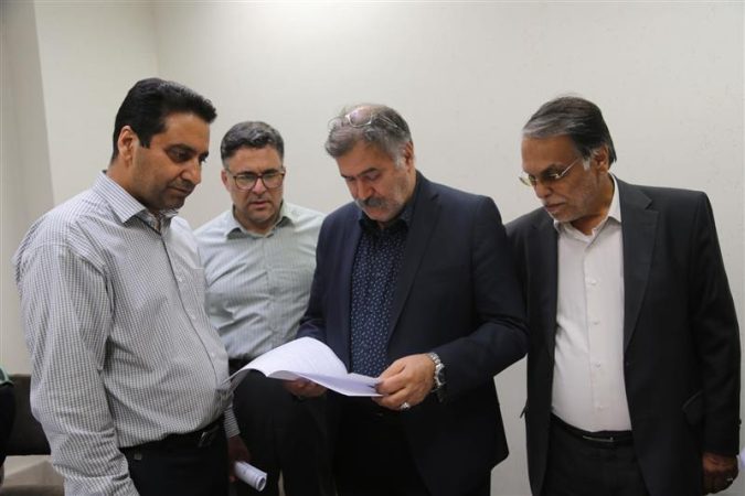 آزمون تعیین سطح علمی كاركنان ذوب‌آهن اصفهان برگزار شد