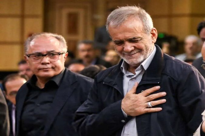  آقای رئیس جمهور اگر دبیری این است که گفته‌اید پس تعلل نکنید!