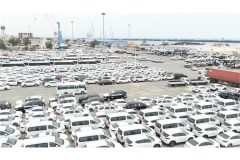 ترانزیت ۲۱۵ هزار دستگاه خودرو از بندرلنگه به آسیای میانه و عراق