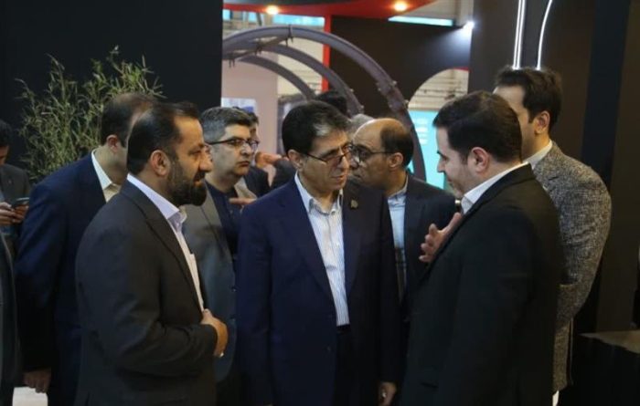 تقدیر مدیرعامل شستا از نقش راهبردی ذوب‌آهن اصفهان در توسعه زیرساخت‌های كشور