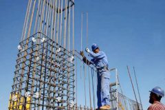 قطع بیمه ۳۰۰ هزار کارگر ساختمانی
