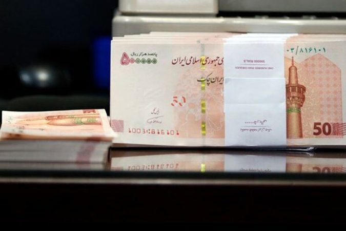 پرداخت فوق‌العاده خاص برای کارکنان دولت و بازنشستگان